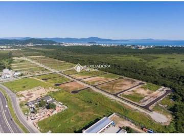 Terreno · 450m² · Terreno no Real Parque de 450m²