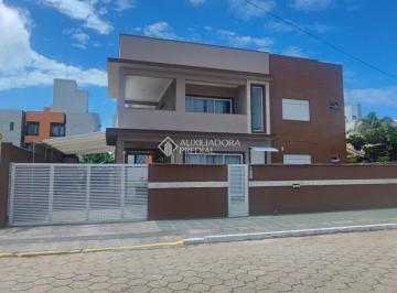 Casa · 257m² · 6 Quartos · 4 Vagas · SOBRADO DE ALTO PADRÃO EM CONDOMÍNIO - PRAIA DOS INGLESES - FLORIANÓPOLIS!
