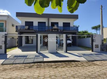 Casa · 150m² · 3 Quartos · 1 Vaga · Casa em Canasvieiras 3 dormitórios