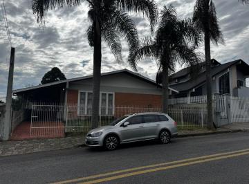 Casa de 3 quartos, Campo Largo · LOCAÇÂO COMERCIAL _ Casa central em Campo Largo próxima ao Max e Mc Donalds.