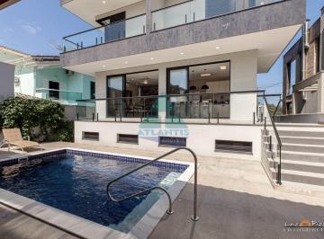 Casa · 388m² · 4 Quartos · 2 Vagas · Casa para venda em Lagoinha - Condomínio Lagoinha de 388.00m² com 4 Quartos, 4 Suites e 2 Garagens