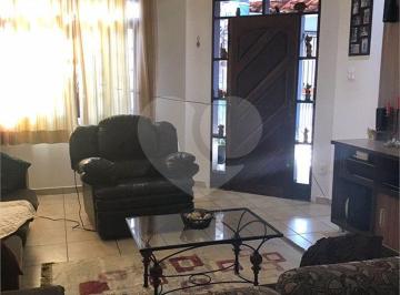 Casa · 223m² · 3 Quartos · 2 Vagas · Casa para venda em Parque Cidade Jardim de 223.00m² com 3 Quartos, 1 Suite e 2 Garagens