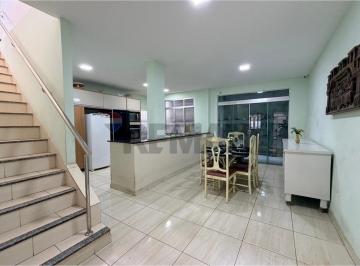 Apartamento · 594m² · 3 Quartos · 3 Vagas · Casa Triplex no Betânia: Espaço e Conforto