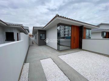 Casa · 72m² · 3 Quartos · 1 Vaga · Casa 3 Dormitórios, 1 Suíte, Pátio e Garagem - Nova Palhoça