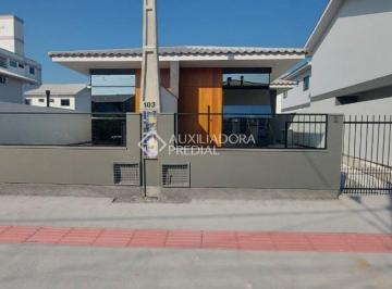 Casa · 72m² · 3 Quartos · 1 Vaga · Casa 3 Dormitórios, 1 Suíte, Pátio e Garagem - Nova Palhoça