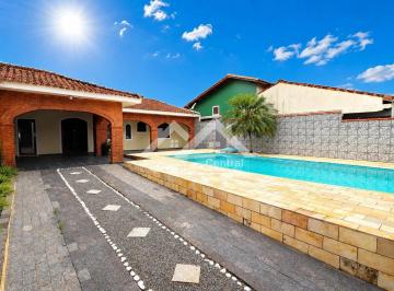 Casa · 120m² · 3 Quartos · 3 Vagas · Casa com Piscina no bairro Stella Maris em Peruíbe