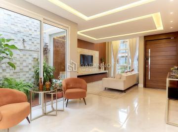 Casa · 304m² · 3 Quartos · 4 Vagas · Casa em Condomínio com 304,00m², três suítes, elev