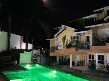 Casa · 240m² · 3 Quartos · 3 Vagas · Casa em condomínio fechado no Horto Florestal com SPA e 3 vagas