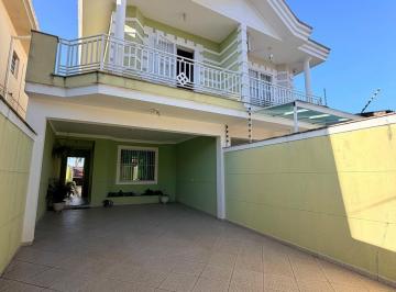 Casa · 215m² · 3 Quartos · 4 Vagas · 🏡 Sobrado à Venda na Vila Mazzei | 3 Suítes, 4 Vagas e 215 m²