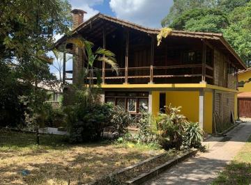 Rural · 5 Quartos · 3 Vagas · Casa Próxima à Serra da Cantareira com 5 Quartos e Área Gourmet