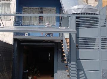 Casa · 140m² · 3 Quartos · 4 Vagas · Sobrado amplo com 3 dorms e 4 vagas perto do metrô Jd SP