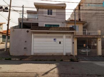 Casa · 260m² · 3 Quartos · 4 Vagas · Lindo Sobrado na Vila Nivi: 3 Suítes, Hidro e 4 Vagas – 260m²
