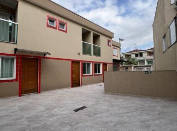Casa · 55m² · 2 Quartos · 2 Vagas · Condomínio Fechado – Localização Espetacular!