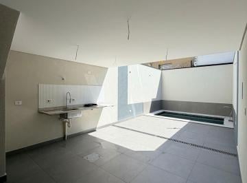 Casa · 179m² · 3 Quartos · 4 Vagas · Sobrado Novo à Venda na Santa Teresinha | 3 Suítes e Piscina