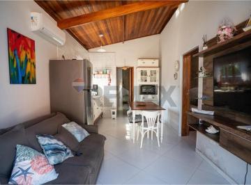 Casa · 121m² · 1 Quarto · 2 Vagas · Seu Refúgio Moderno em Ilhabela - Pronto para Morar