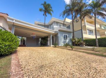 Casa · 283m² · 3 Quartos · 4 Vagas · Casa Elegante e Atemporal