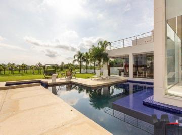 Casa · 551m² · 3 Quartos · 4 Vagas · Casa para venda no condomínio Terra Ville com 3 dormitórios, sendo 3 suites e 4