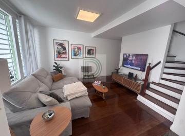 Casa · 200m² · 4 Quartos · 2 Vagas · SOBRADO REFORMADO À VENDA | PRÓXIMO AO METRÔ SÃO PAULO-MORUMBI | 3 SUÍTES | 2 VAGAS