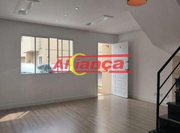 Casa · 77m² · 3 Quartos · 2 Vagas · Sobrado em Condomínio com 3 Dormitórios e Churrasqueira Privativa