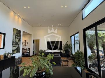Casa · 1108m² · 3 Quartos · 4 Vagas · Casa à venda no Condomínio Fazenda Serra Azul I!