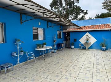 Casa · 414m² · 4 Quartos · 4 Vagas · Casa com 4 dormitórios sendo 3 suítes, sala, cozinha e 4 banheiros