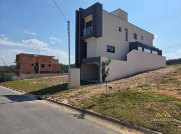 10fb4d42c890774450aaf46aec199083f855634f · Casa em Condomínio Club Life | 3 Dormitórios, 1 Suíte e 3 Vagas