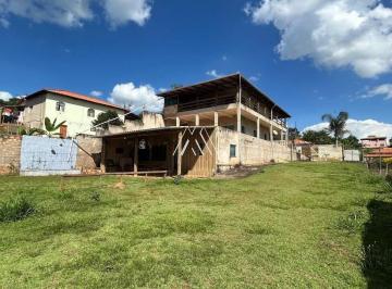Casa · 1000m² · 4 Quartos · 1 Vaga · Casa 4 quartos para locação em Itatiaiuçu/MG