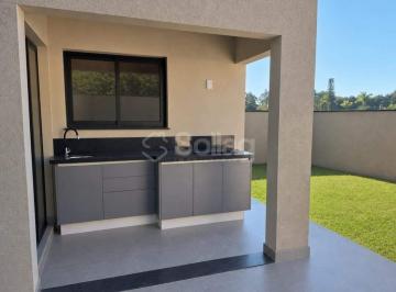 Casa · 140m² · 3 Quartos · 2 Vagas · Casa moderna para alugar com 3 suites, com plabejados e garagem coberta 