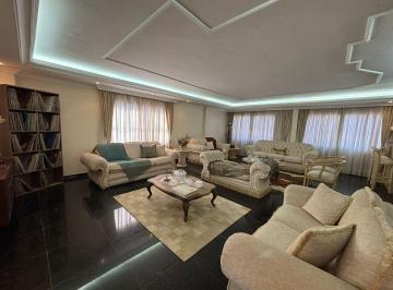 ba1f6becf01208105a615b18f619dc1622d29970 · Exclusividade e Espaço em uma Cobertura Clássica de 612m²