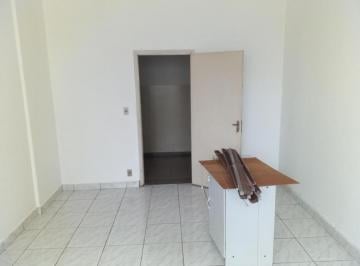 Comercial · 50m² · 2 Quartos · Comercial / Sala no Centro