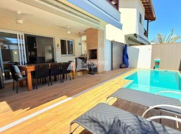 Casa · 188m² · 3 Quartos · Casa de Condomínio com 3 suítes a 800m da praia