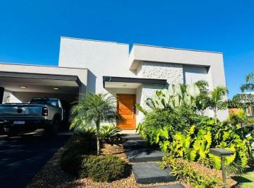 587d42993a3c0e39a11f5948181cda34413f424a · Casa térrea Alphaville - Porteira fechada