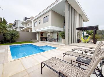 Casa · 319m² · 4 Quartos · 7 Vagas · Casa Alto Padrão com 4 dormitórios no Golden Park
