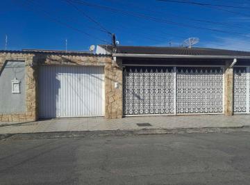 Casa · 266m² · 3 Quartos · 4 Vagas · Casa à venda no Beira Rio em Guaratinguetá/SP