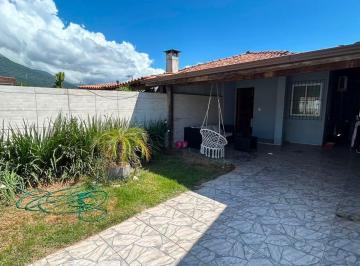 Casa · 60m² · 2 Quartos · 1 Vaga · Casa com Quintal e Jacuzzi - Aririu da Formiga em Palhoça/SC