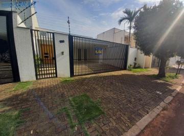 Casa · 267m² · 3 Quartos · 2 Vagas · LOCAÇÃO | Casa, com 3 dormitórios em Jardim Fregadolli, Maringá