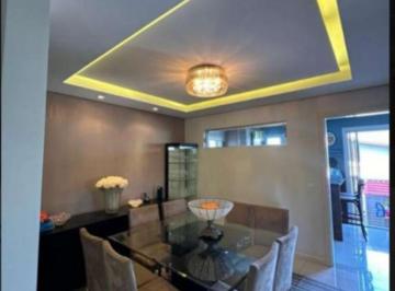 Casa de 3 quartos, Suzano · Casa de 140 m² com 3 quartos à venda no Jardim Modelo