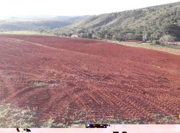 Rural · CAMPOS ALTOS: FAZENDA COM 49 HECTARES À BEIRA DO RIO