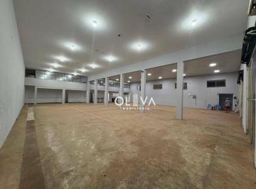 Comercial · 900m² · 4 Vagas · Sala Comercial para alugar em Vila Falavina de 900.00m² com 4 Garagens