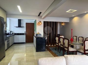 Apartamento · 160m² · 3 Quartos · 1 Vaga · Apartamento para venda em Centro de 160.00m² com 3 Quartos, 2 Suites e 1 Garagem