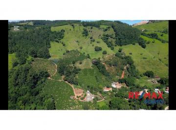 Rural · 100m² · 3 Quartos · 10 Vagas · Fazenda / Sítio para venda em Centro de 100.00m² com 3 Quartos e 10 Garagens