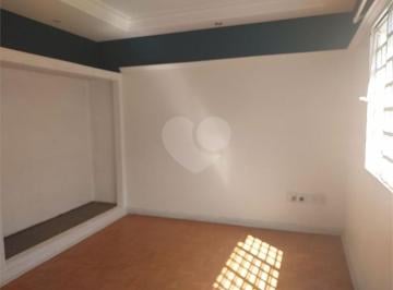 Casa · 112m² · 2 Quartos · 1 Vaga · Casa para alugar em Chácara Urbana de 112.00m² com 2 Quartos e 1 Garagem