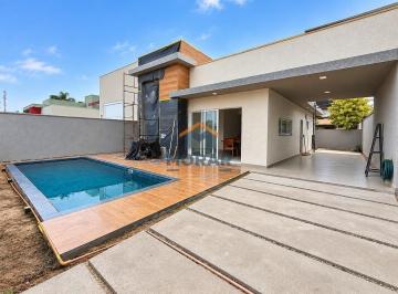 Casa · 252m² · 3 Quartos · 2 Vagas · Casa mobiliada com 03 suites, e piscina no Atami
