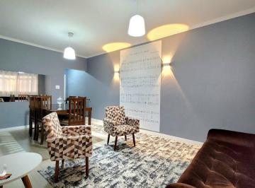 Casa · 182m² · 3 Quartos · 2 Vagas · Sobrado para venda em Nova Petrópolis com 3 quartos, sendo 1 suíte, 182m²