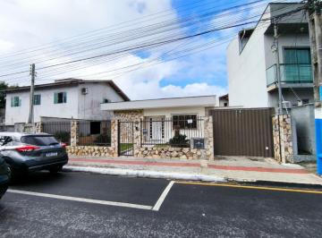 Casa de 3 quartos, Balneário Camboriú · Linda casa na Barra em Balneário Camboriú