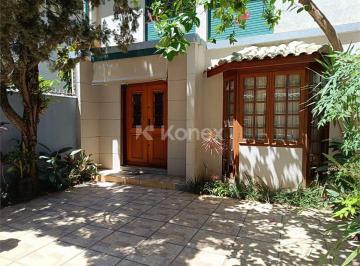 Casa de 3 quartos, São Paulo · LINDA CASA PARA LOCAÇÃO EM PINHEIROS COM 300M2- 3 DORMS SENDO 2 SUÍTES 3 BANHEIROS E 2 VAGAS