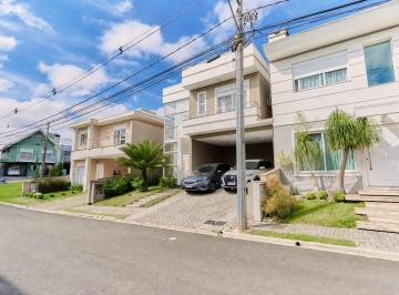 Casa de 3 quartos, Curitiba · Sofisticação, amplitude e conforto em uma casa de alto padrão no Santa Quitéria