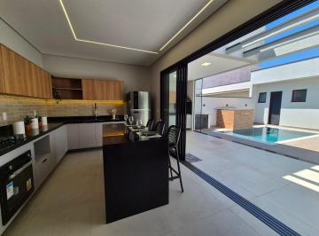 Casa · 190m² · 3 Quartos · 4 Vagas · Casa lindíssima Condomínio Laguna - 3 suítes e piscina , espaçosa e completa