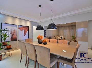 Casa de 3 quartos, Brasília · Excelente casa térrea, fino acabamento e repleta em armarios!!