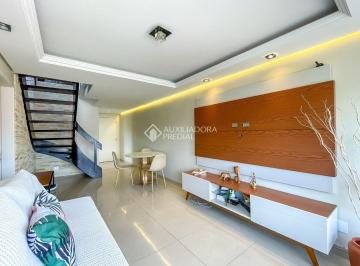 Apartamento · 207m² · 2 Quartos · 1 Vaga · Cobertura à venda no Bairro Camaquã com 2 quartos e 1 vaga de garagem